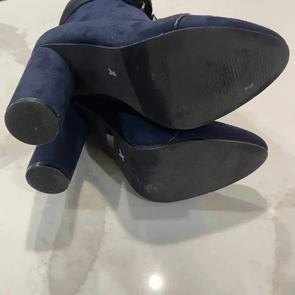 Hot Kiss Dark Blue Velvet Ankle Booties with Ribbon & Gold Zipper Women's 7.5 - Picture 7 of 8